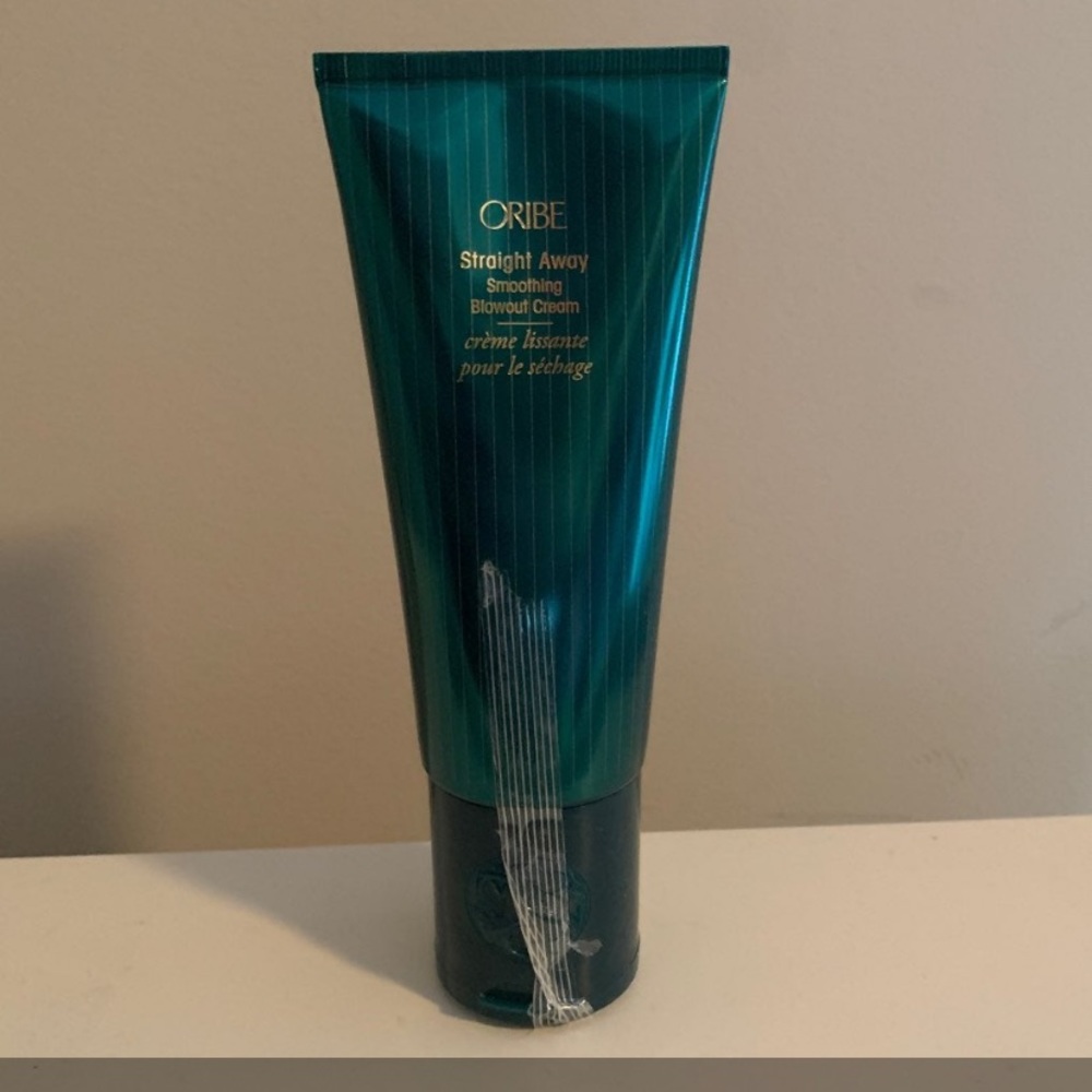 Oribe Straight Away Smoothing Blowout Cream